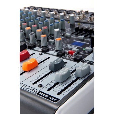 Behringer Xenyx X1222USB